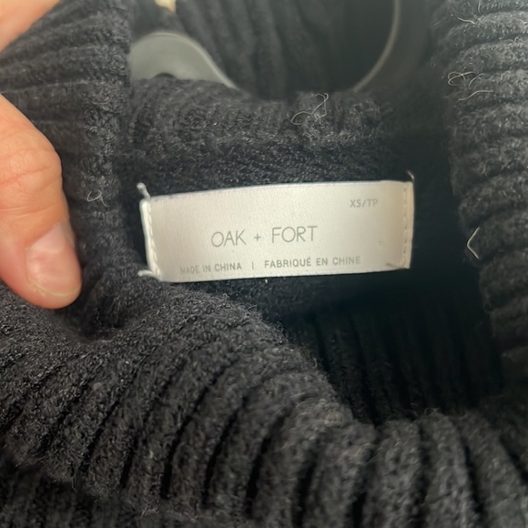 Oak + Fort Oversized Turtleneck Sweater knit black size M wool alpaca blend - Picture 2 of 3